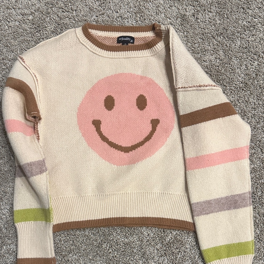 Originality from Dillards Sweater with Pink Smiley